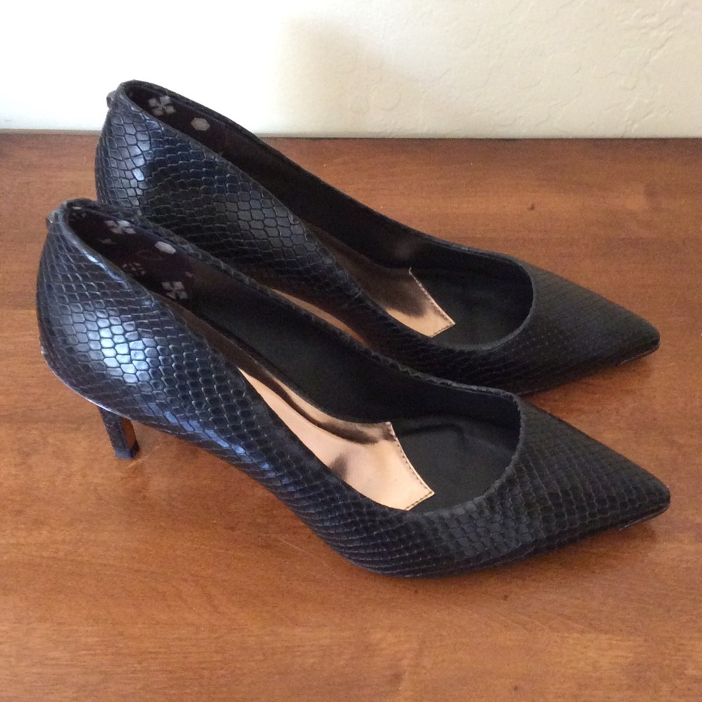 Ted Baker Black snakeskin 3 inch heels